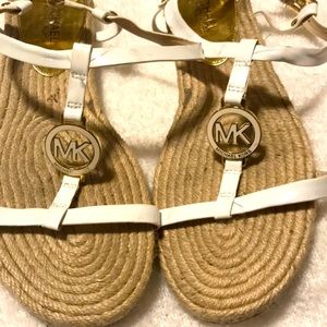 Michael Kors Sandals 🙄😲🙄